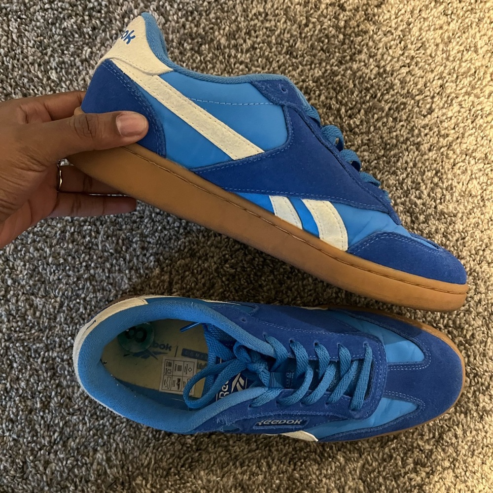 Reebok Women's Blue Trainers
Size:8